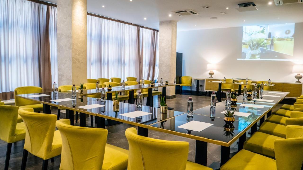 Hotel Up Wellness&Spa Foggia Exterior foto
