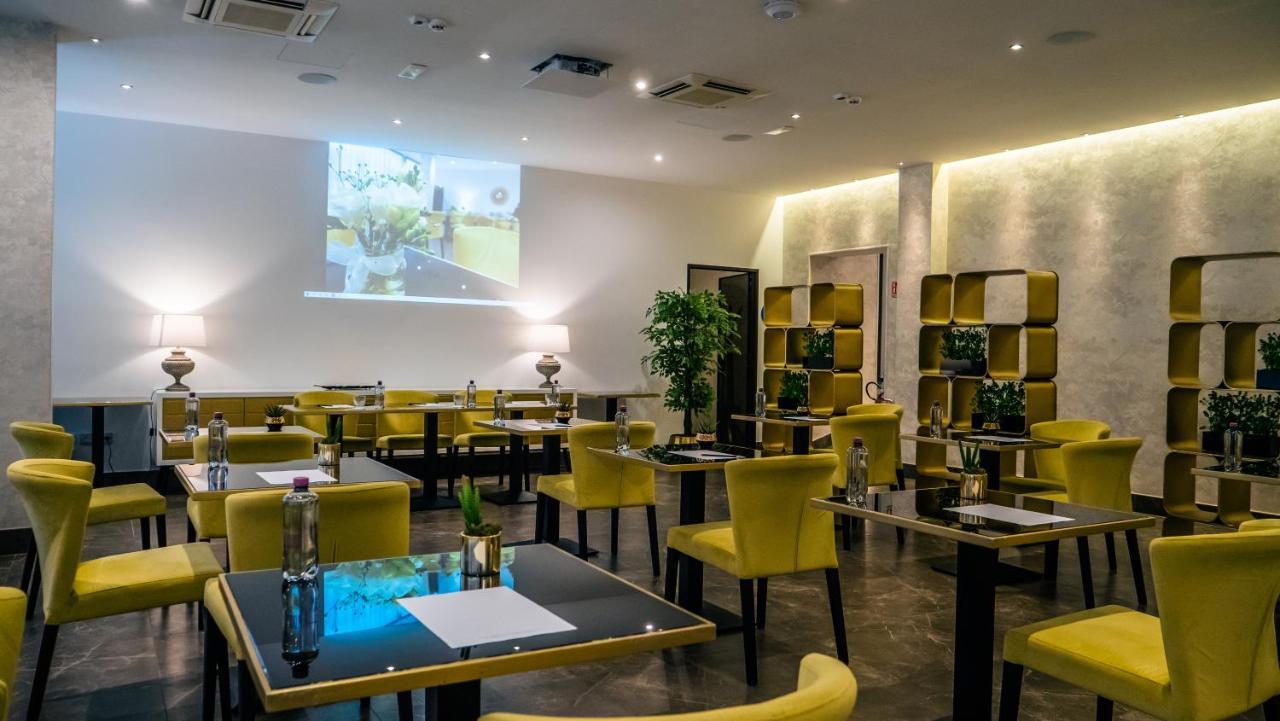 Hotel Up Wellness&Spa Foggia Exterior foto